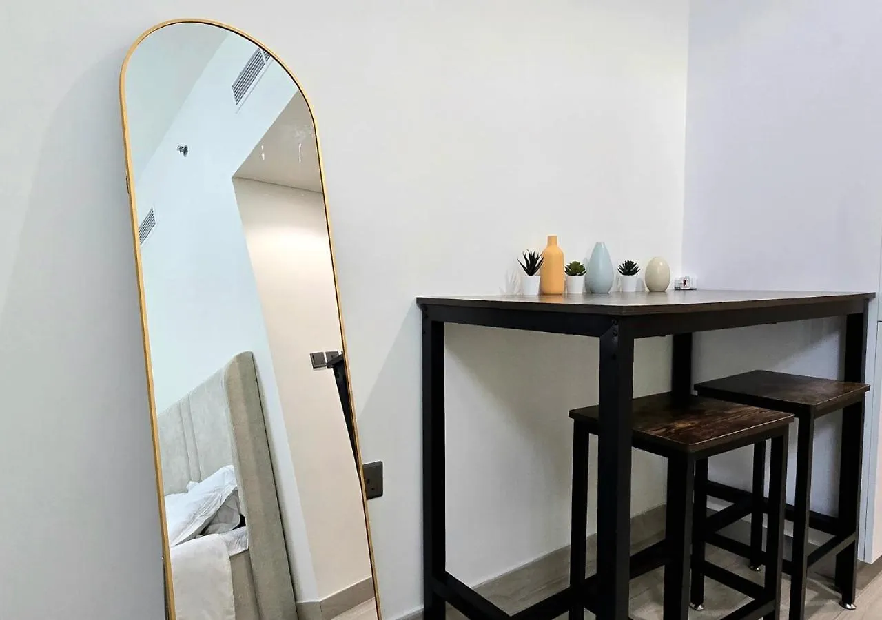 Stylish Studio Apartment In Meydan Dubai
